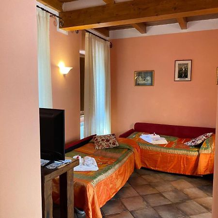 Bed and Breakfast Borgo Delle Panie Careggine Exterior foto