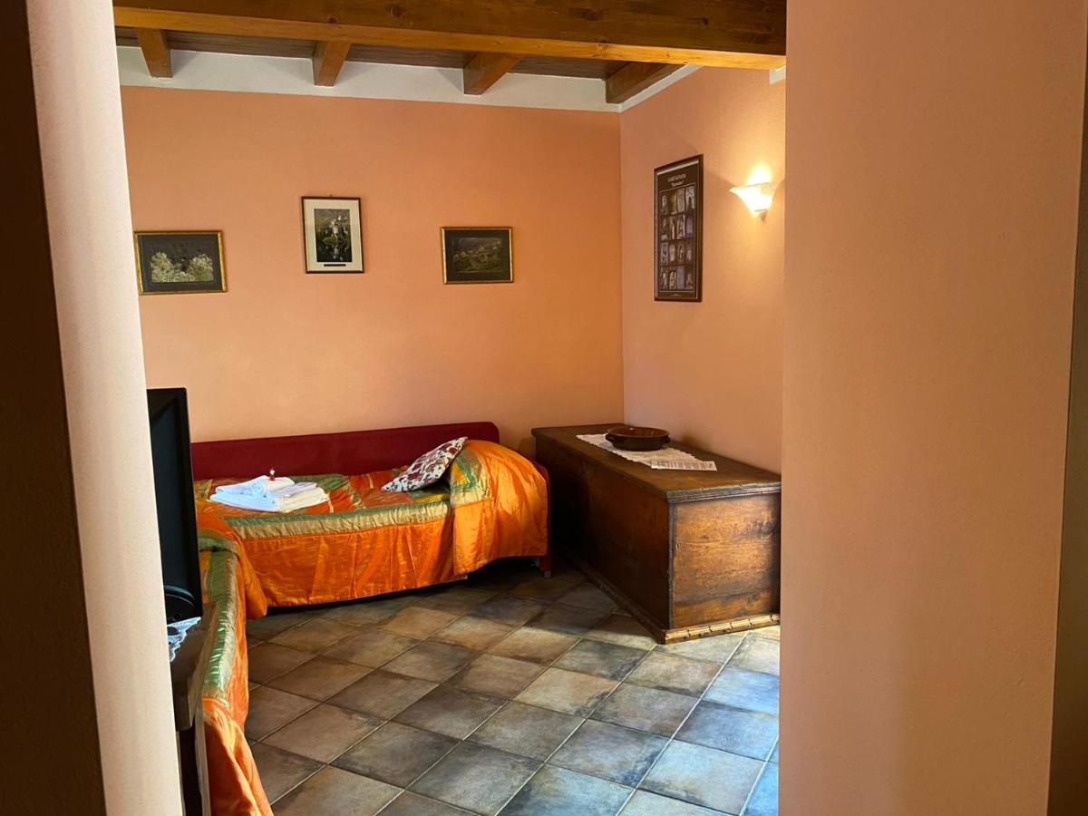 Bed and Breakfast Borgo Delle Panie Careggine Exterior foto